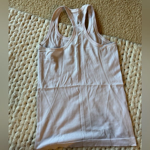 Lululemon swiftly tank light pink size 4 - Picture 3 of 3